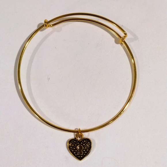 Gold Tone Expandable Bangle Bracelet with Heart Lock Charm – Elegant & Stylish - Picture 3 of 7